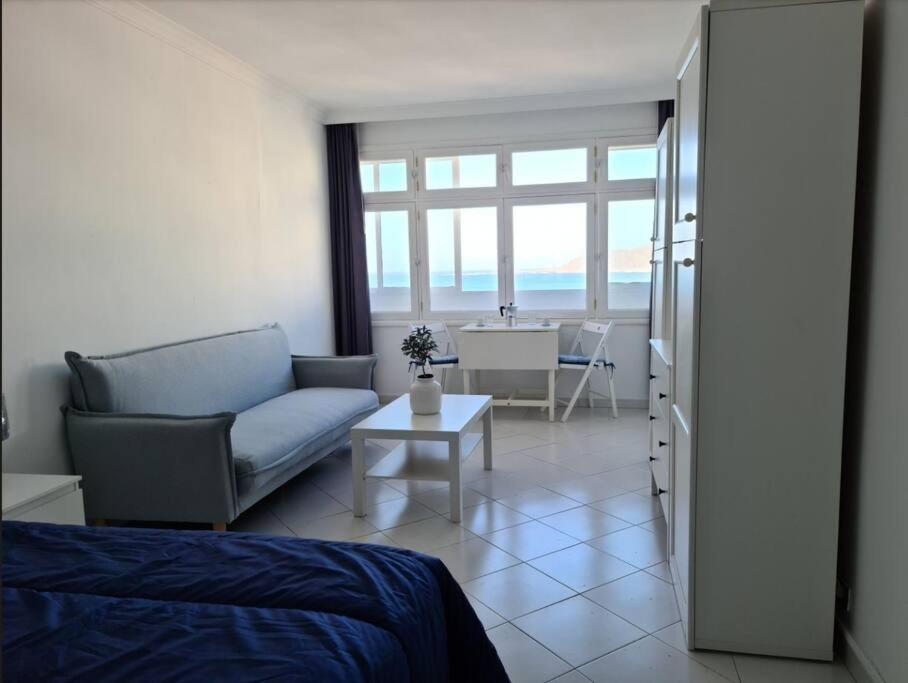 Vv El Camarote De Playa Chica ¨By Henrypole Home¨ لاس بالماس دي غران كاناريا المظهر الخارجي الصورة